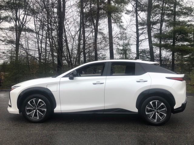 Used 2023 White Lexus 450e Premium image 7