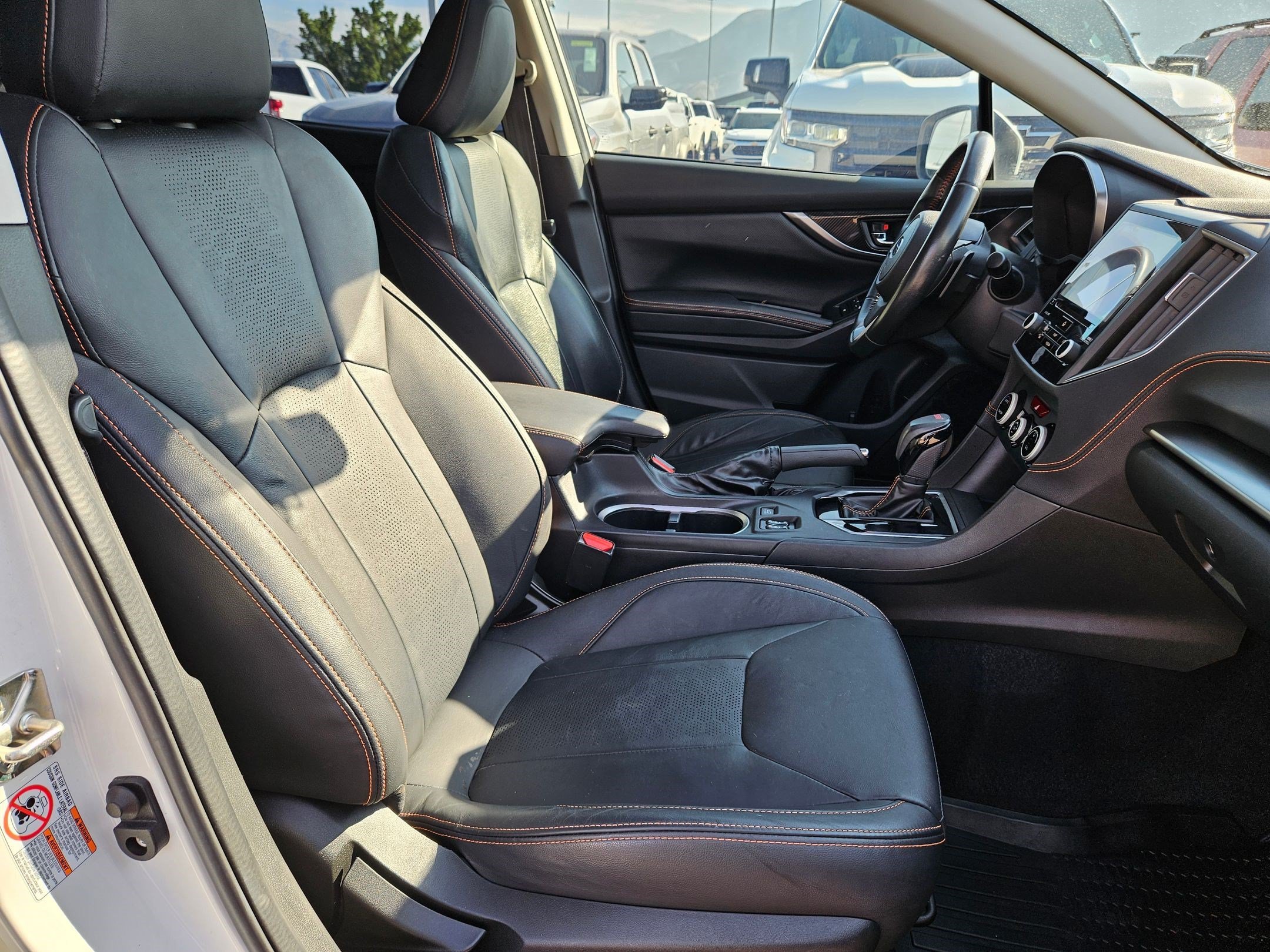 Used 2019 Crystal White Pearl Subaru Limited image 32