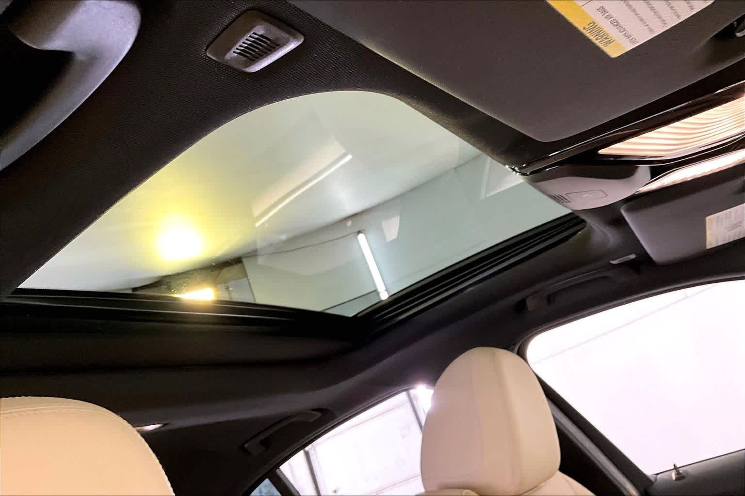 Used 2020 Mineral Gray Metallic BMW 330i xDrive image 14