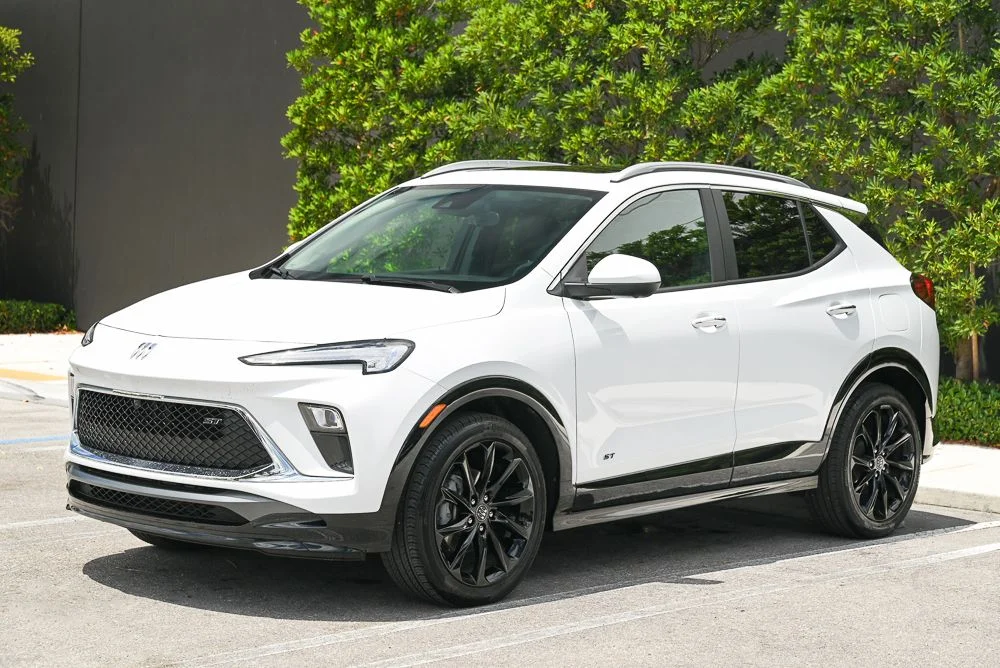 2025 Buick Encore GX Sport Touring's photo