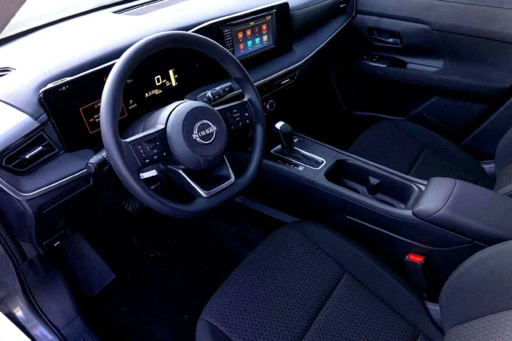 2025 Nissan Kicks S AWD - Photo 10