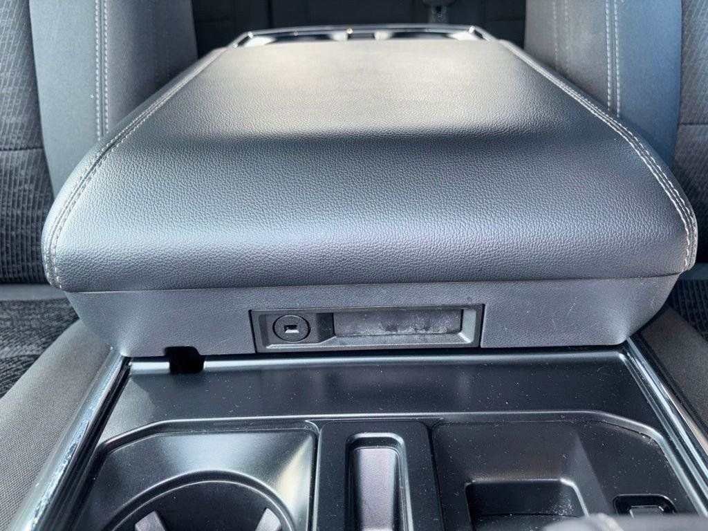 Certified Used 2023 Avalanche Ford XLT image 46