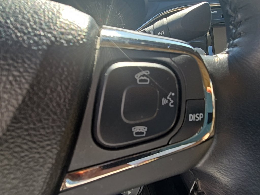 Used 2016 Mica Toyota XLE Plus image 18