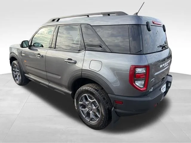 Used 2022 Gray Ford Badlands image 3