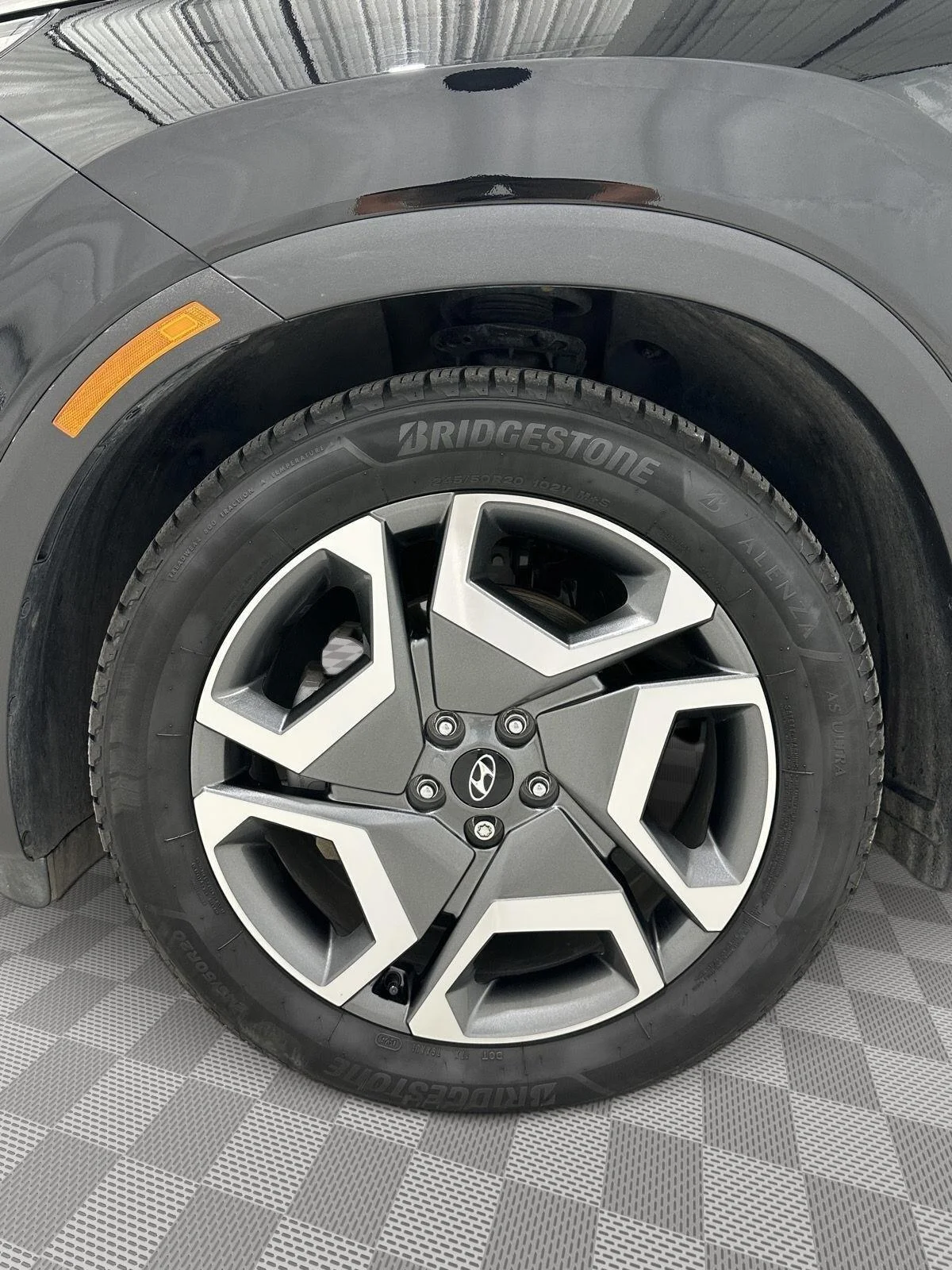Used 2023  Hyundai Limited image 30