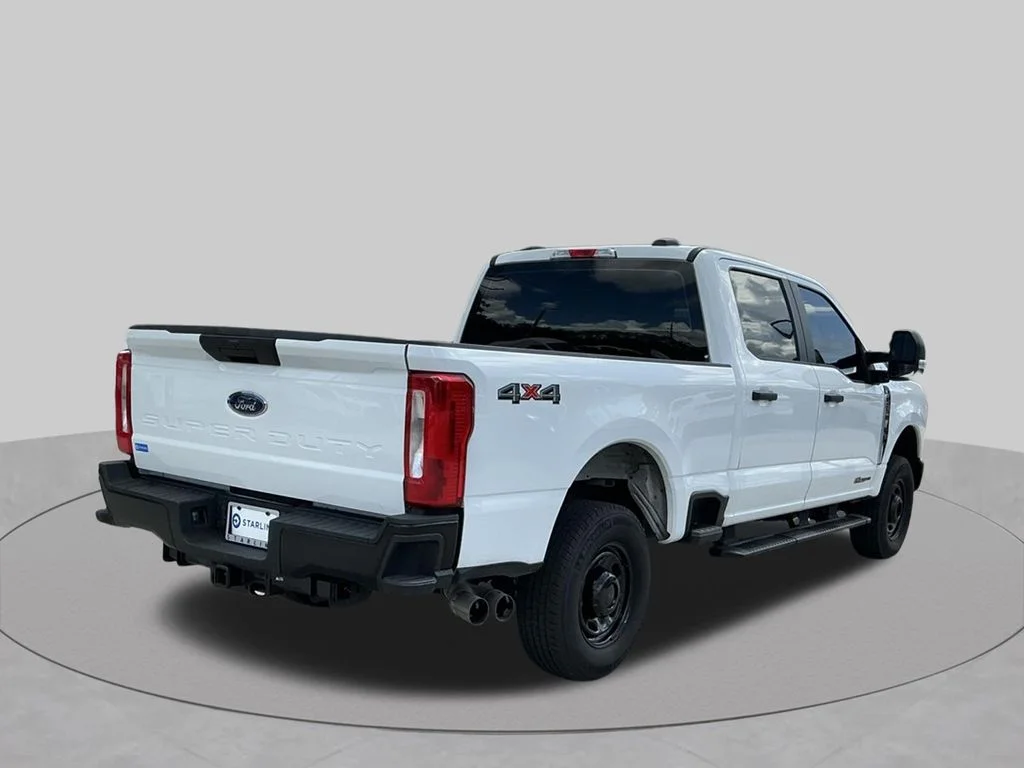 Used 2026 White Ford XL image 7
