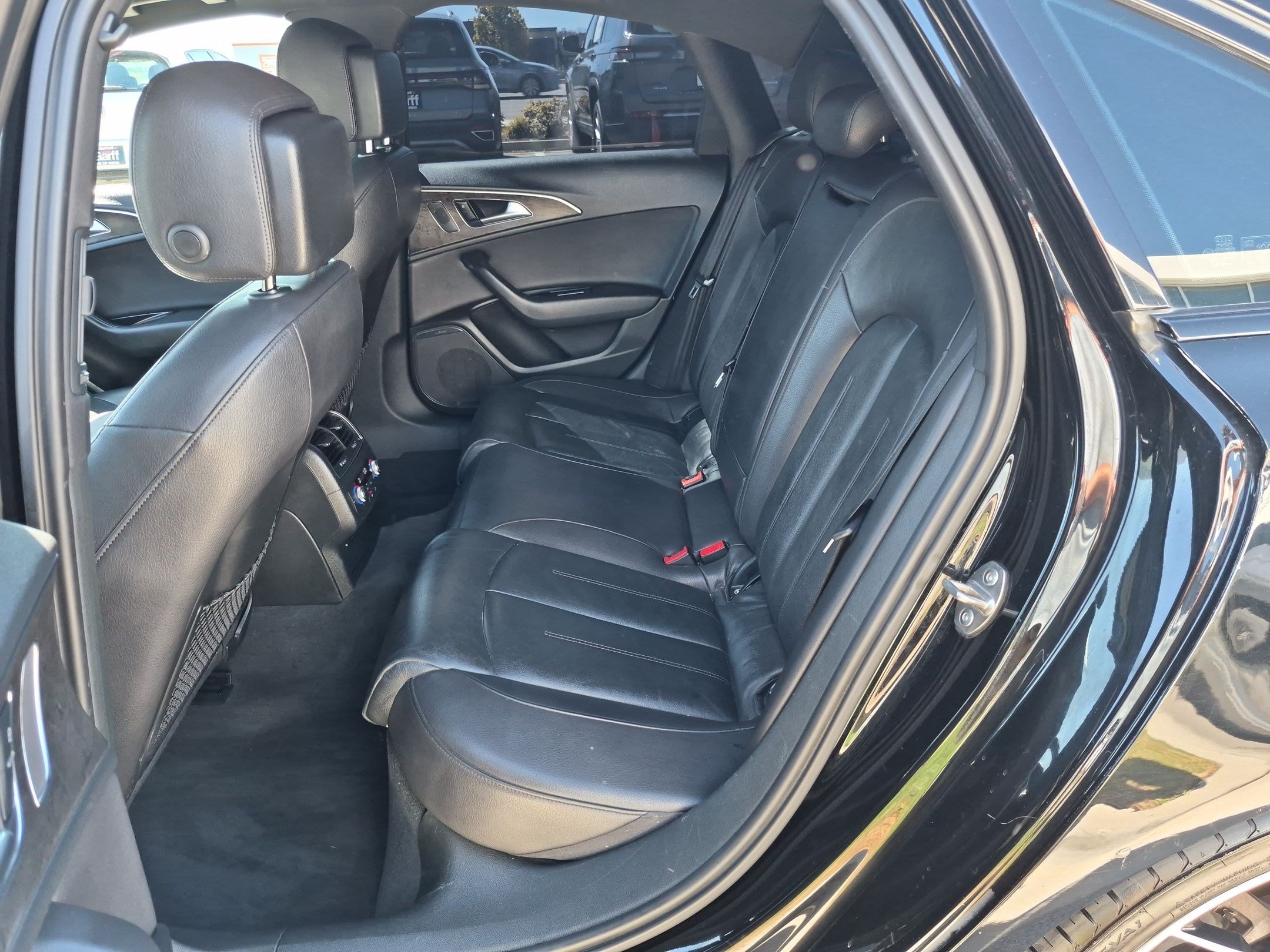 Used 2018 Brilliant Black Audi Premium Plus image 27