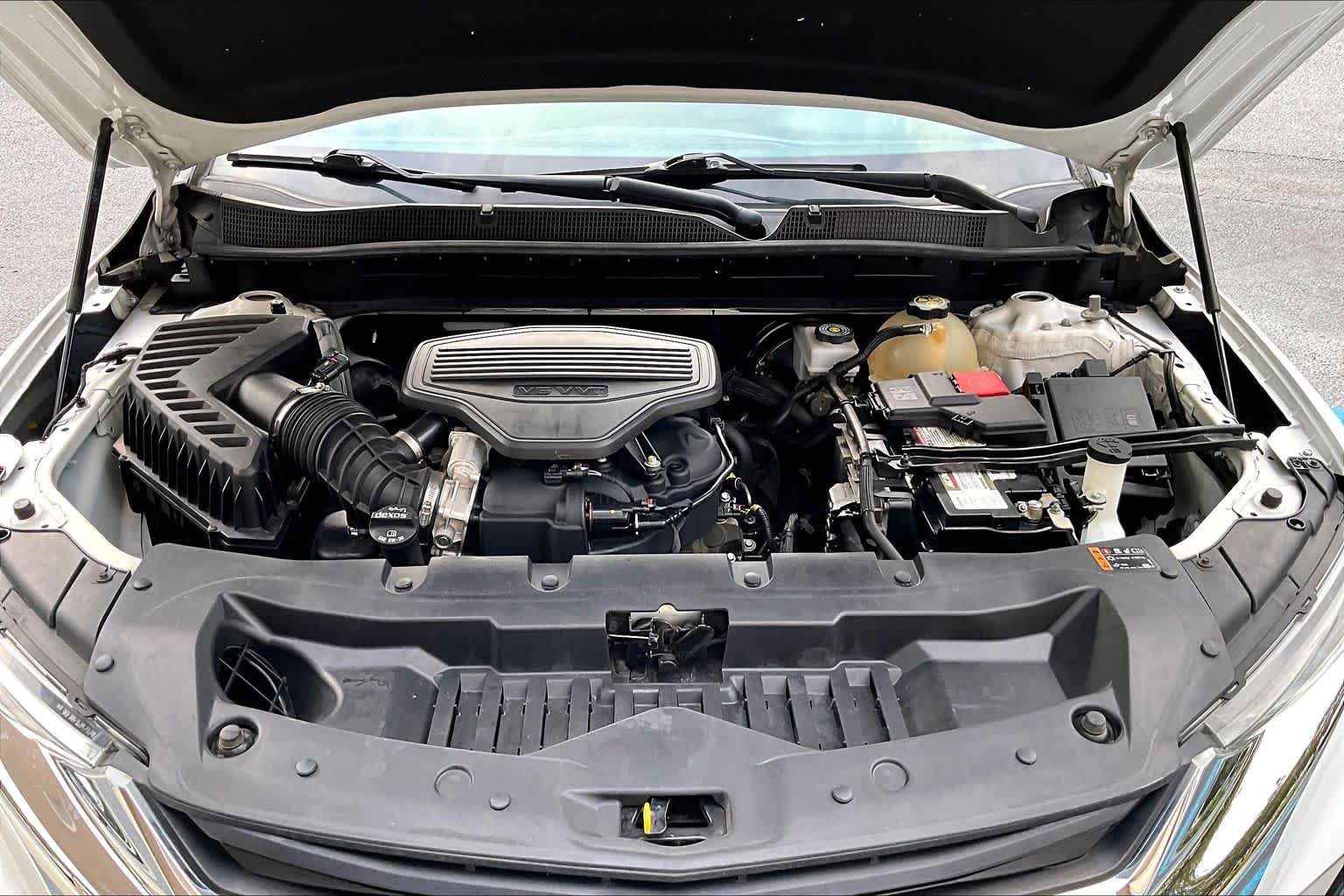 Used 2020 Summit White Chevrolet LT image 31