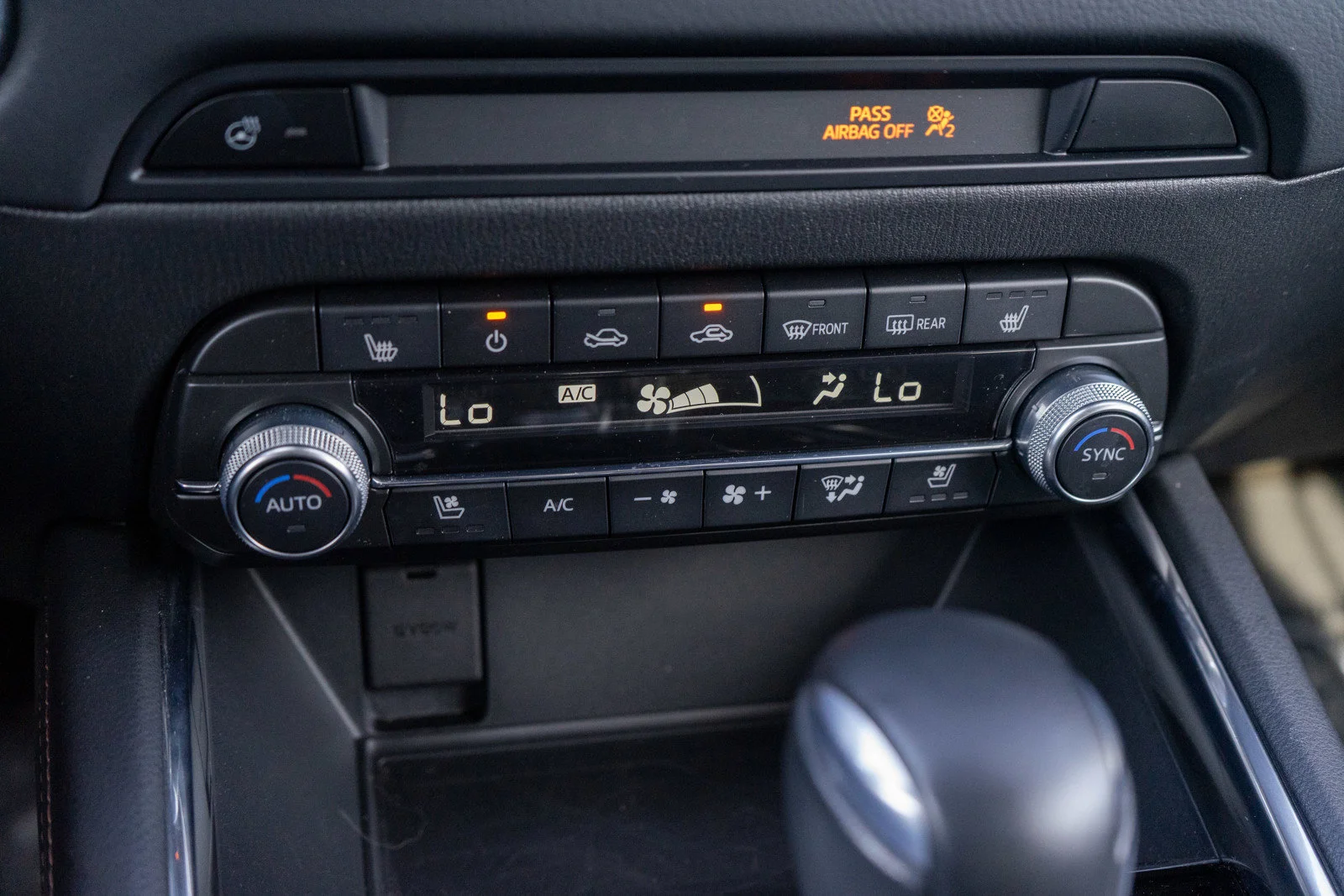 Used 2020 Snowflake White Pearl Mica Mazda Grand Touring image 22
