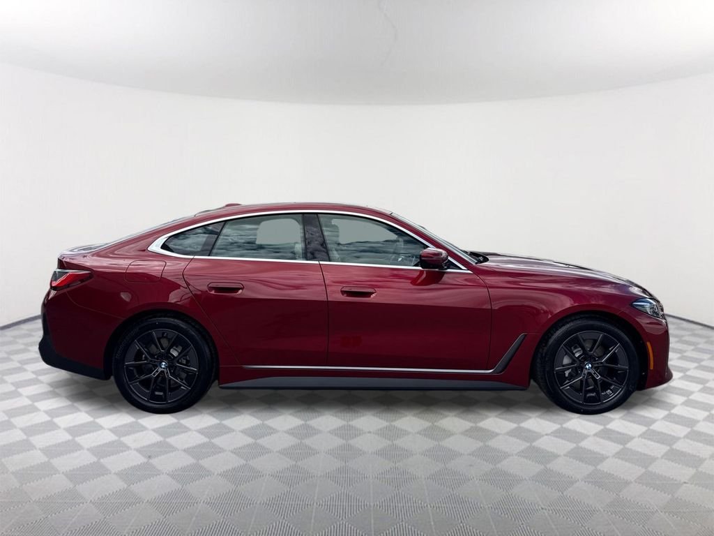 New 2026 Vegas Red Metallic BMW xDrive40 image 3