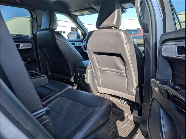 2023 Ford Explorer ST-LINE - Photo 24