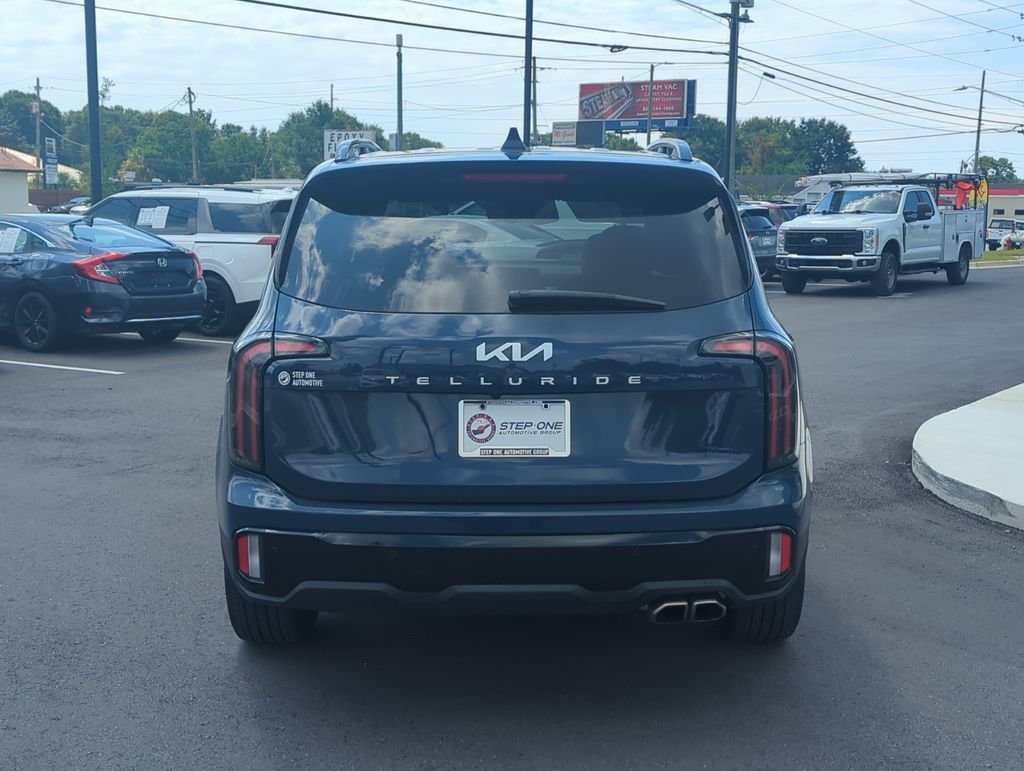 Used 2024 Black Kia SX-Prestige X-Line image 6
