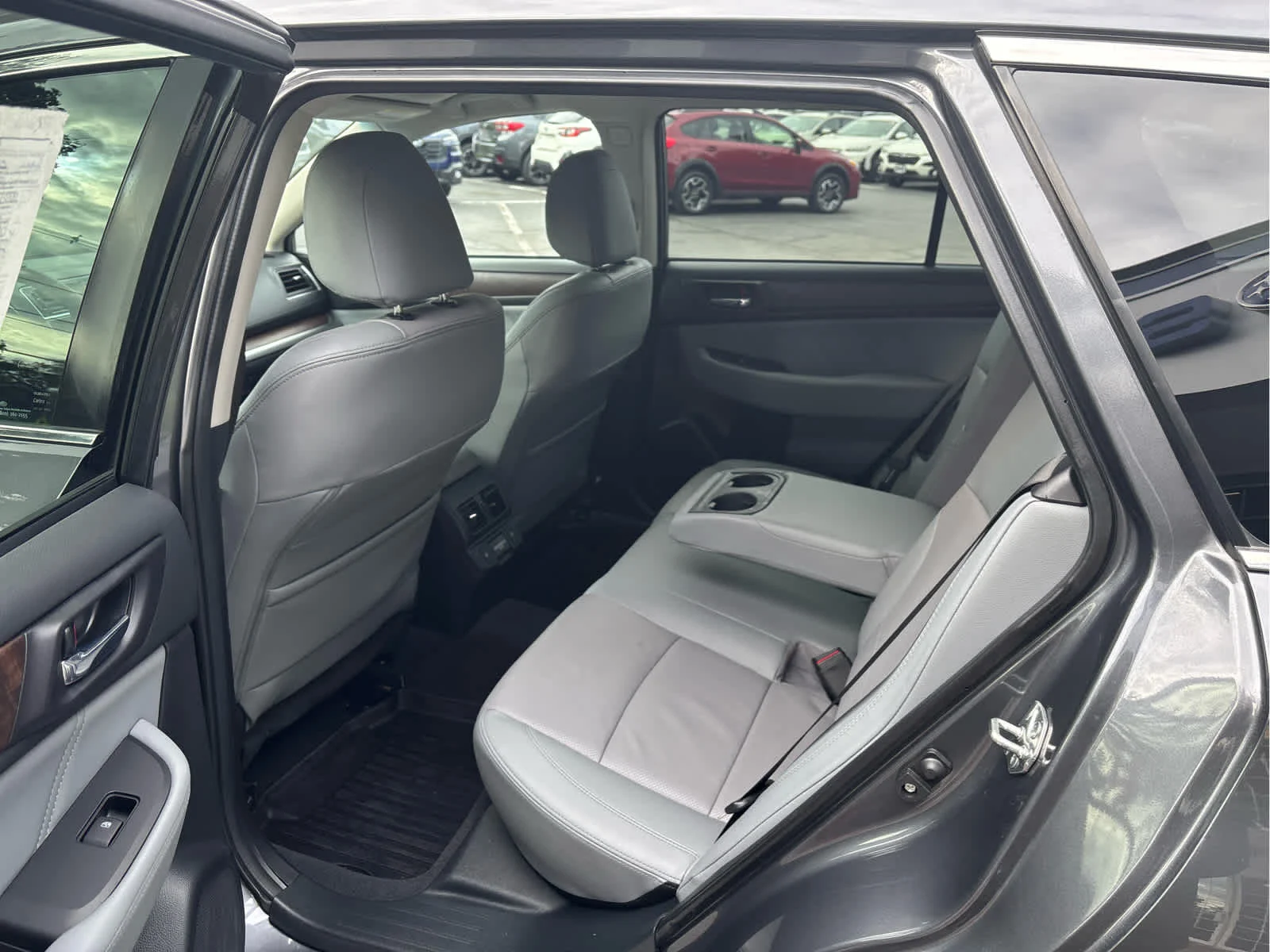 Used 2018 Magnetite Gray Metallic Subaru Limited image 31