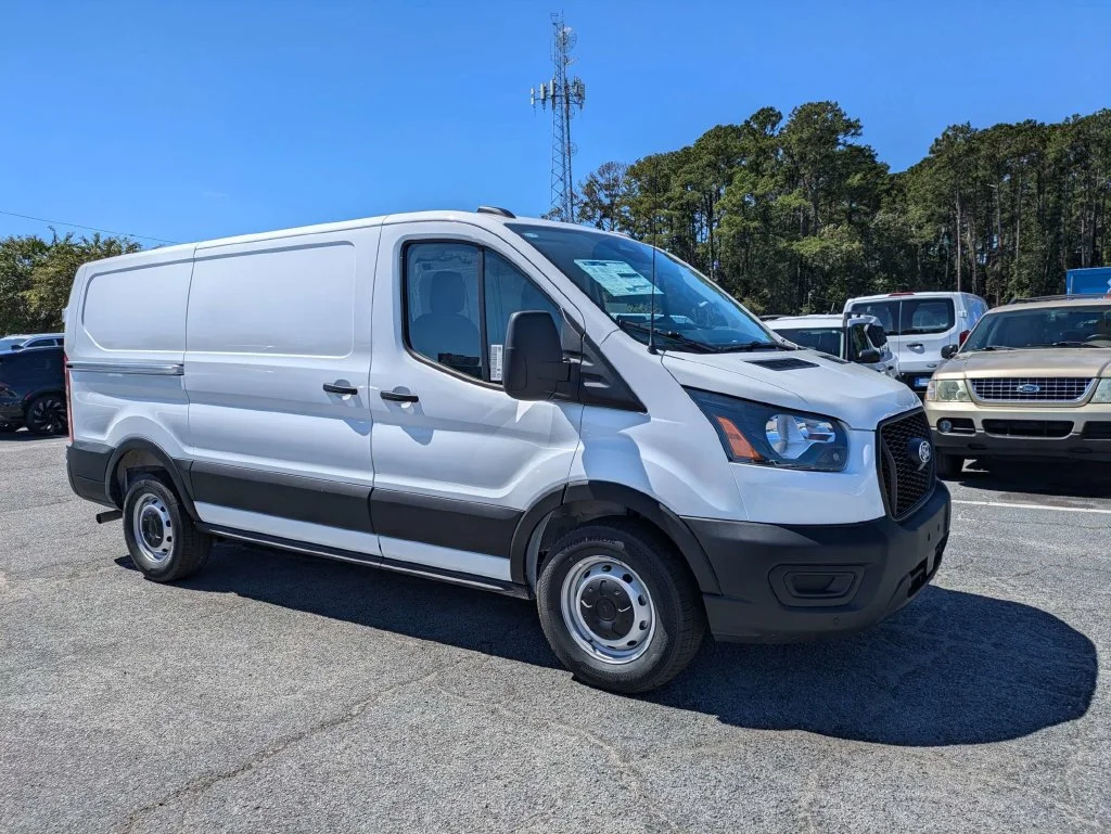New 2027 White Ford Base image 2