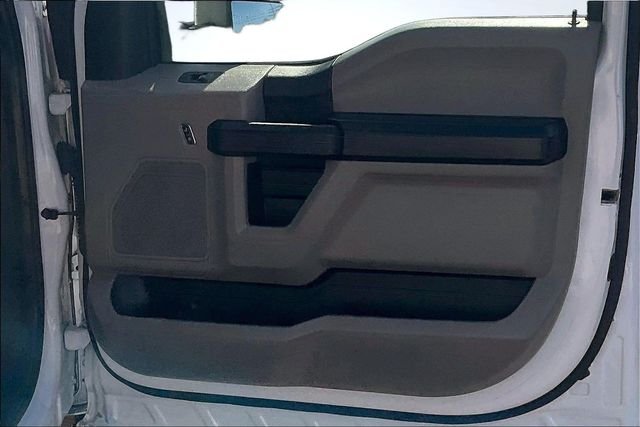 2019 Ford F-450 Super Duty Chassis Cab XL - Photo 24