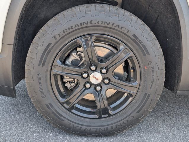 Used 2021 White GMC AT4 image 13