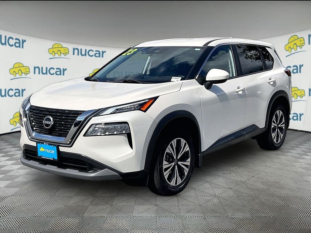 Used 2023 Pearl White Tricoat/Super Black Nissan SV image 3