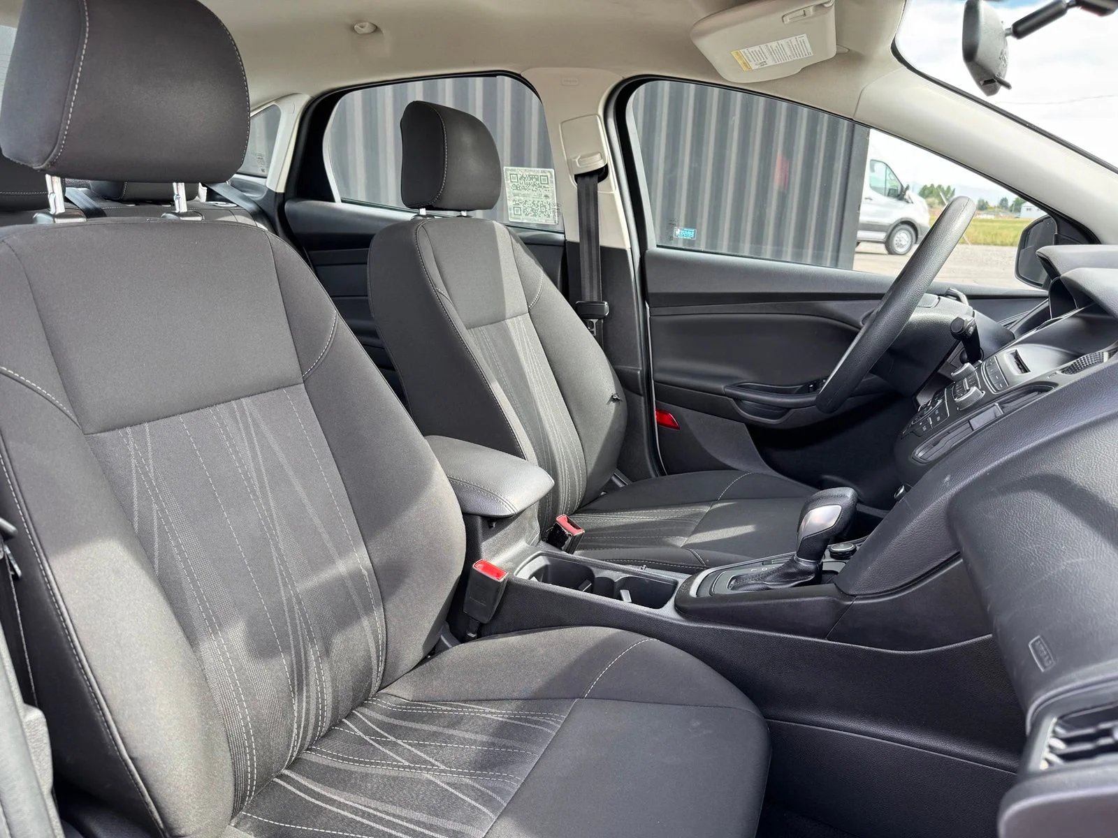 Used 2017 Silver Ford SE image 31