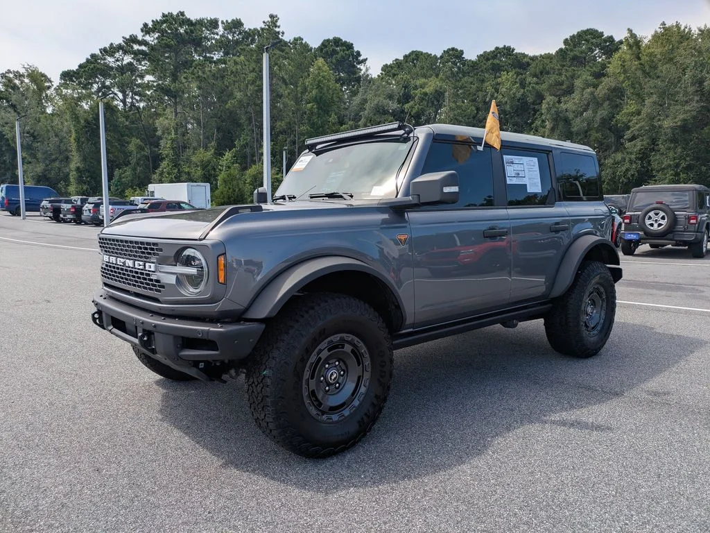 Certified Used 2025 Carbonized Gray Metallic Ford Badlands image 8