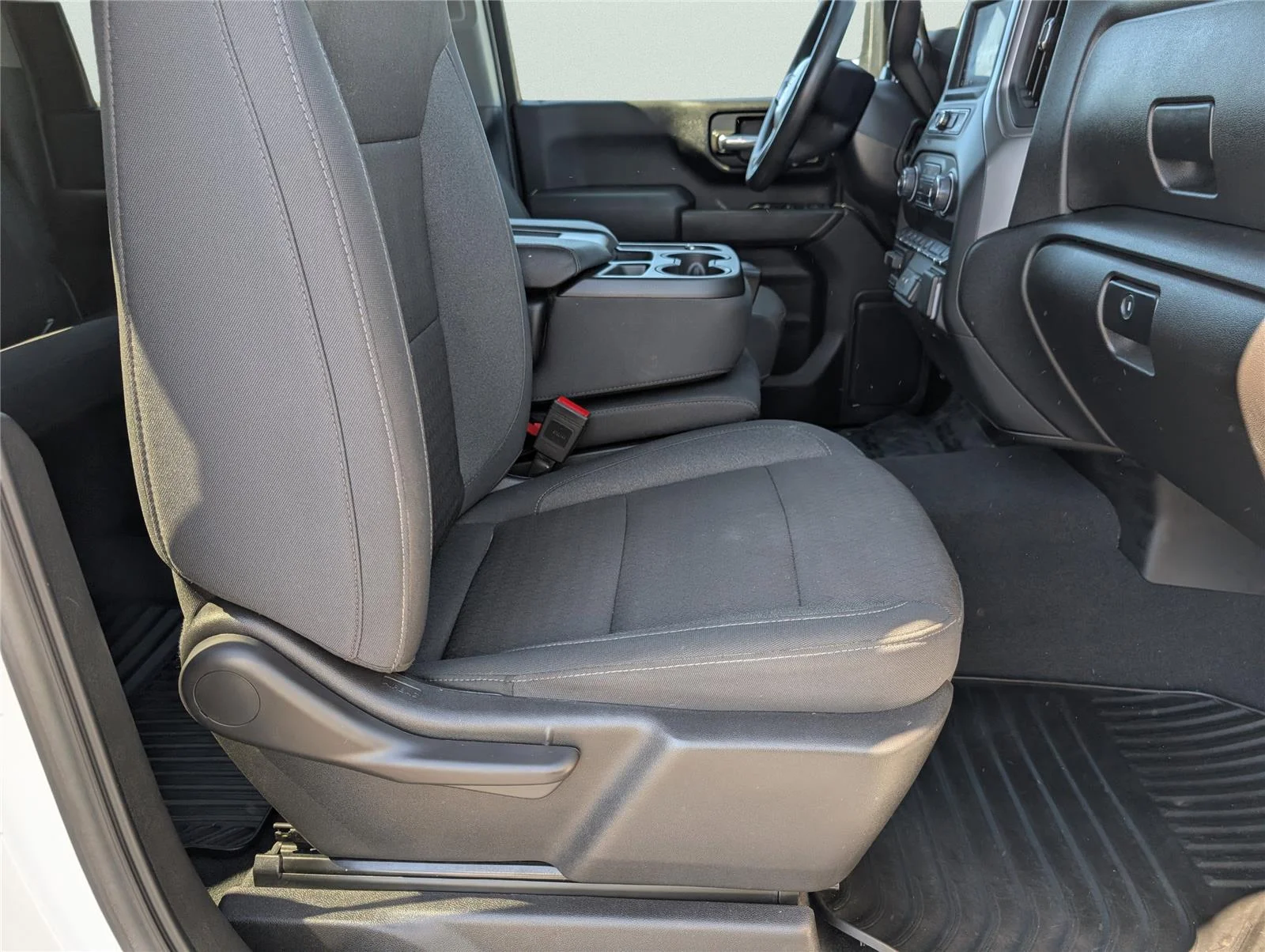 Used 2025 Summit White Chevrolet Custom image 39