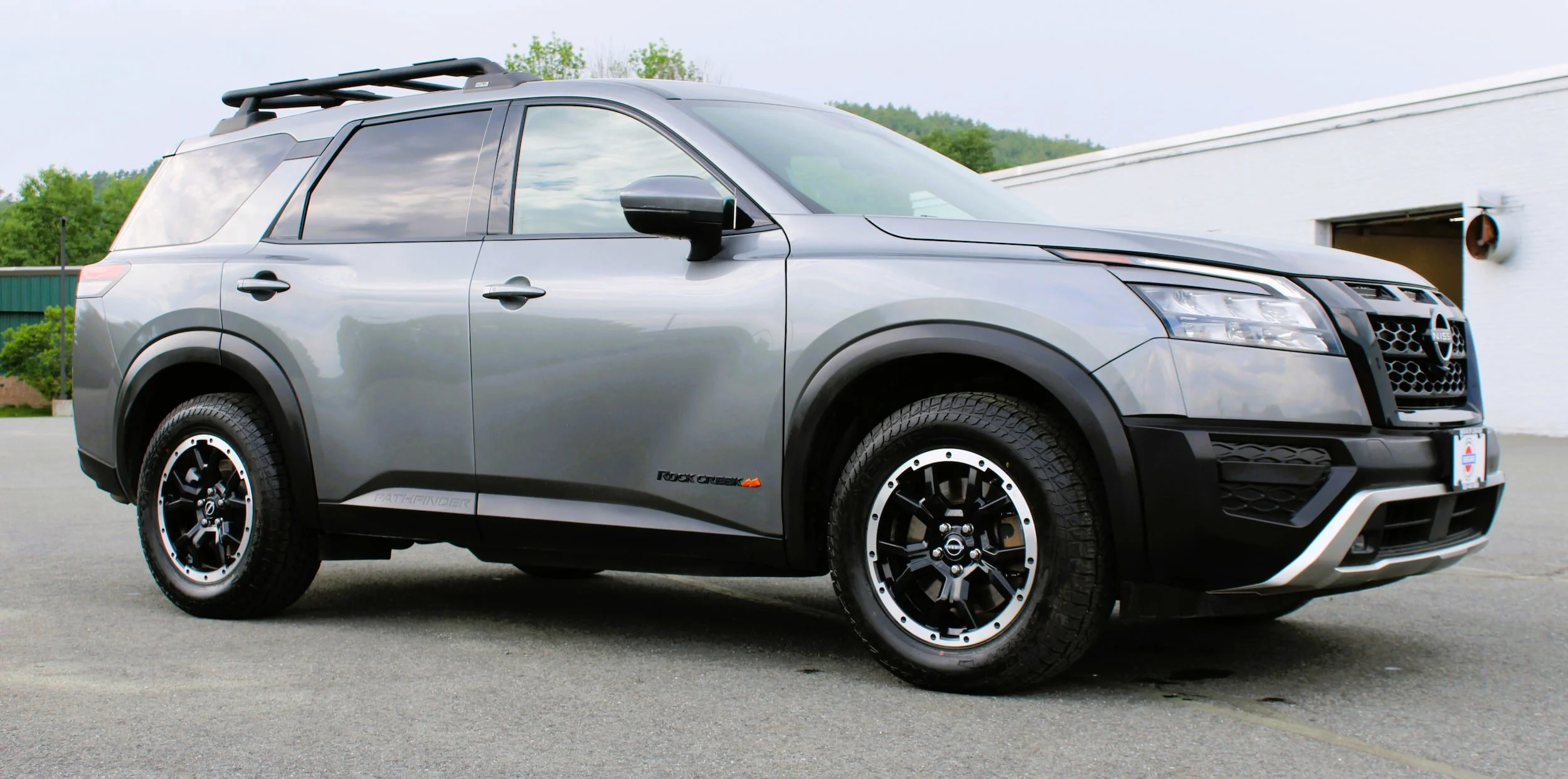Used 2023 Gun Metallic Nissan Rock Creek image 5