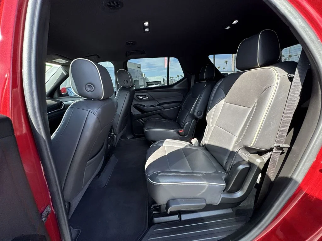 Used 2023 Red Chevrolet Premier image 25