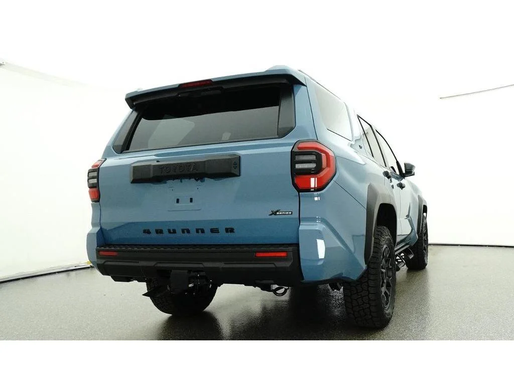 New 2026 Blue Toyota SR5 image 31