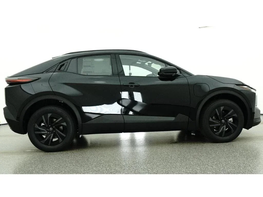 New 2026 Midnight Black Metallic Toyota SE image 34