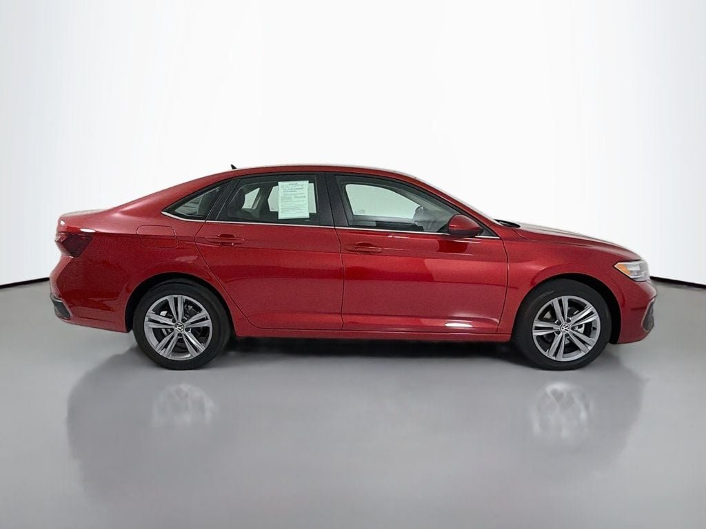 Used 2023 Kings Red Metallic Volkswagen SE Automatic image 8