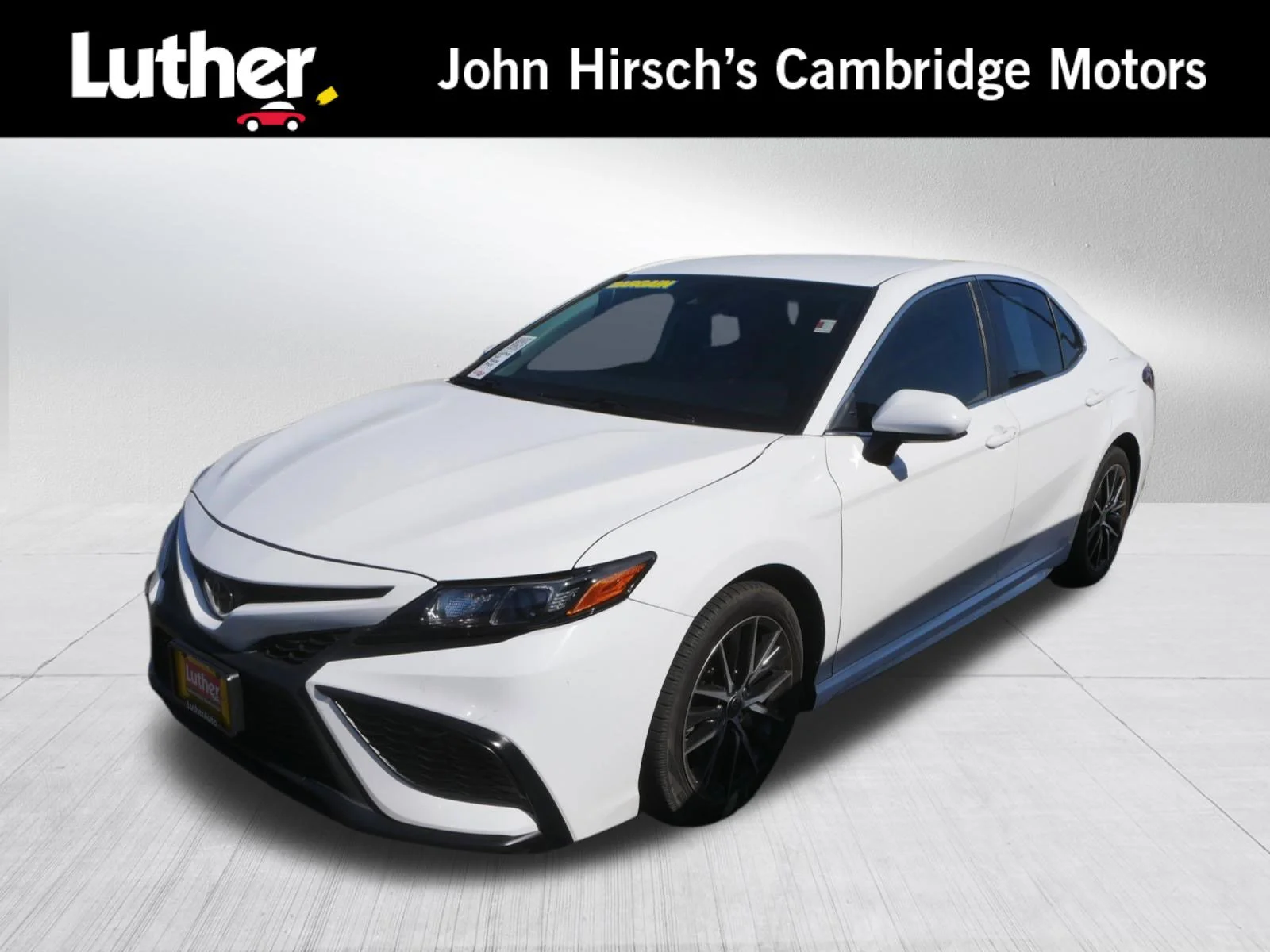 2021 Toyota Camry 2.5 Auto SE's photo