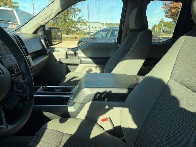 Used 2017 Shadow Black Ford XL image 9