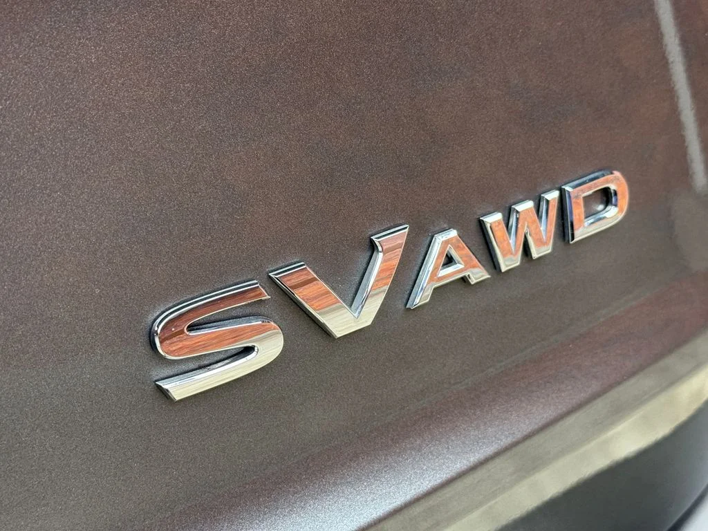 Certified Used 2023 Gun Metallic Nissan SV image 3