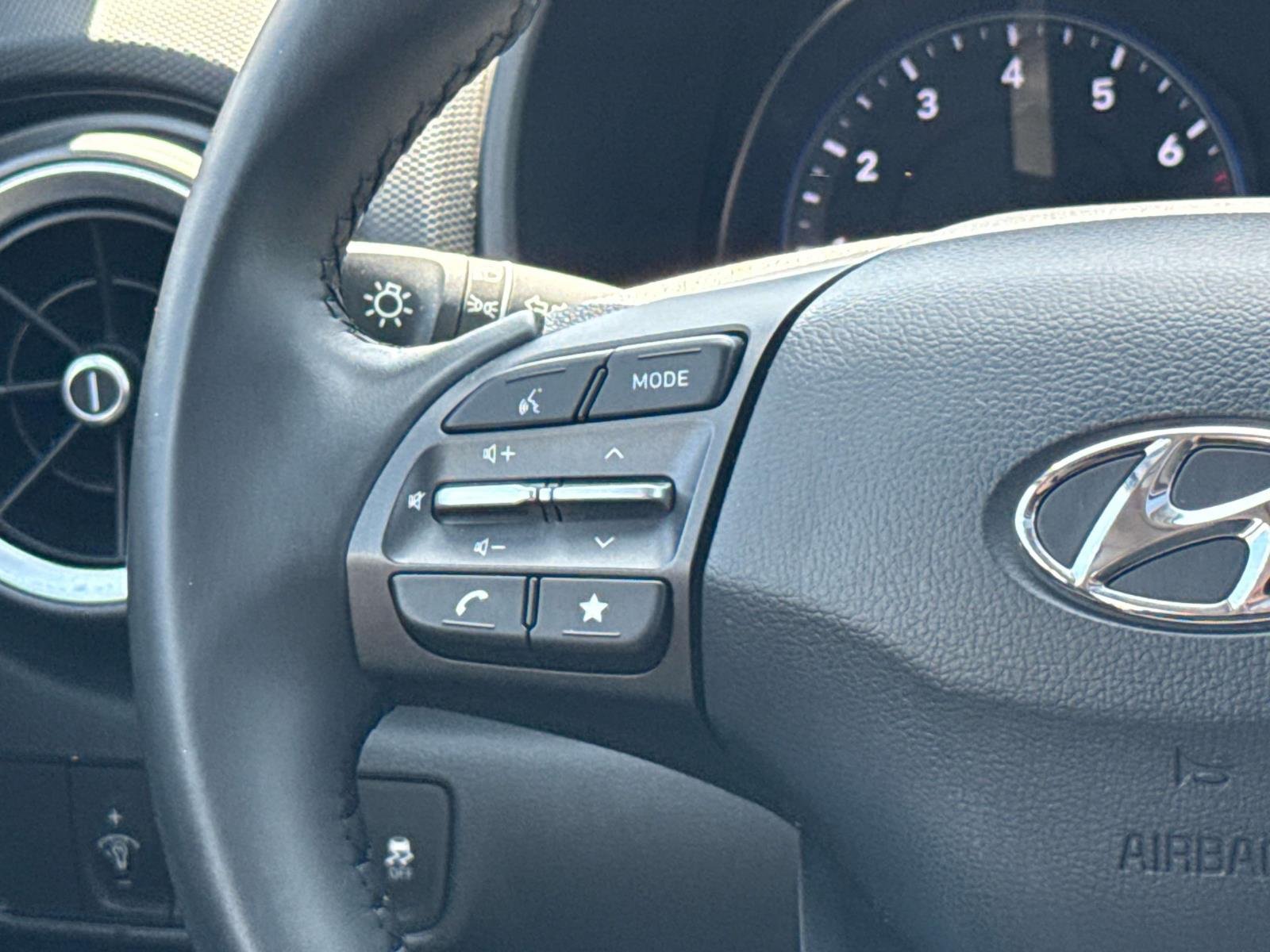 Used 2023 Silver Hyundai SEL image 16