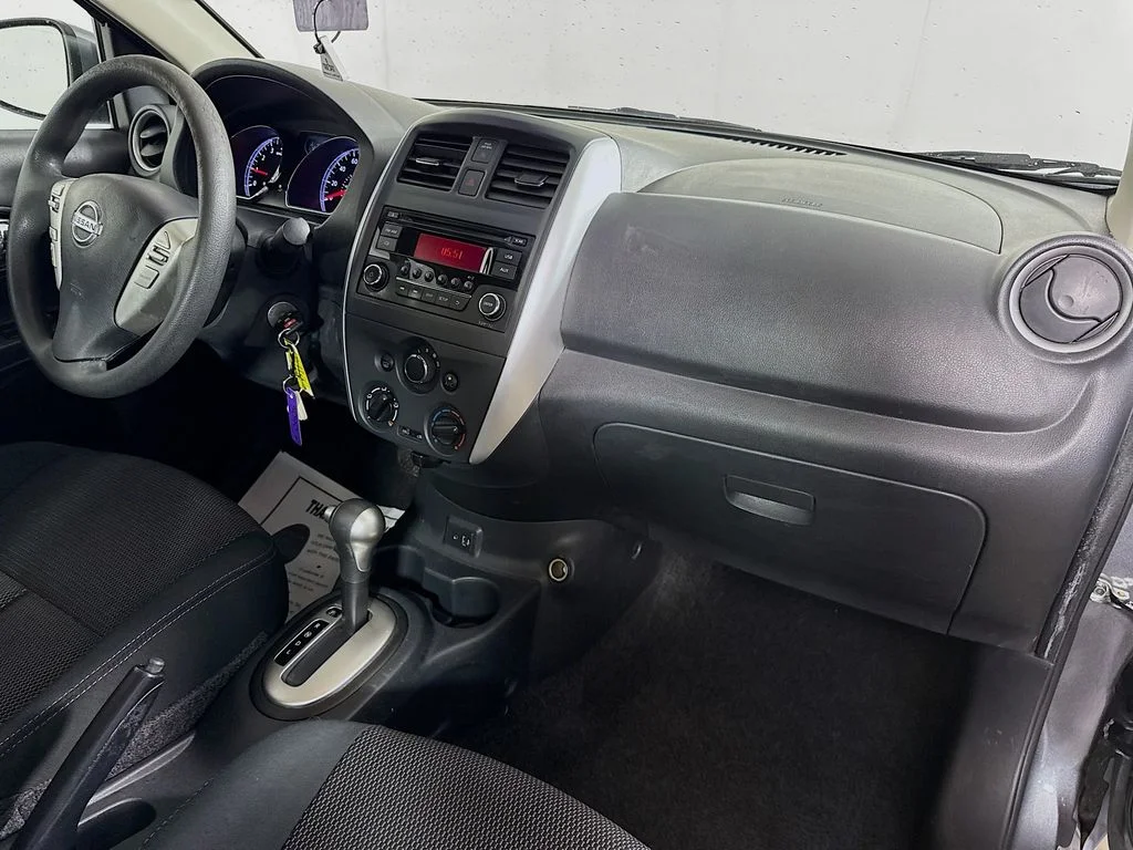 Used 2017 Gray Nissan 1.6 SV image 31