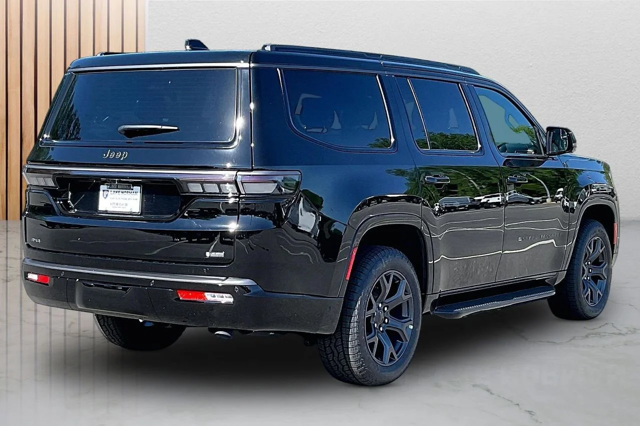 New 2026 High Gloss Black Exterior Paint Jeep Upland image 9