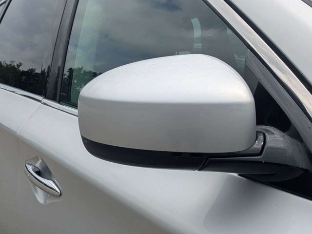 Used 2014 Silver INFINITI Base image 10