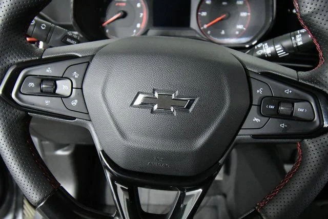 Used 2025 Sterling Gray Metallic Chevrolet 1RS image 2