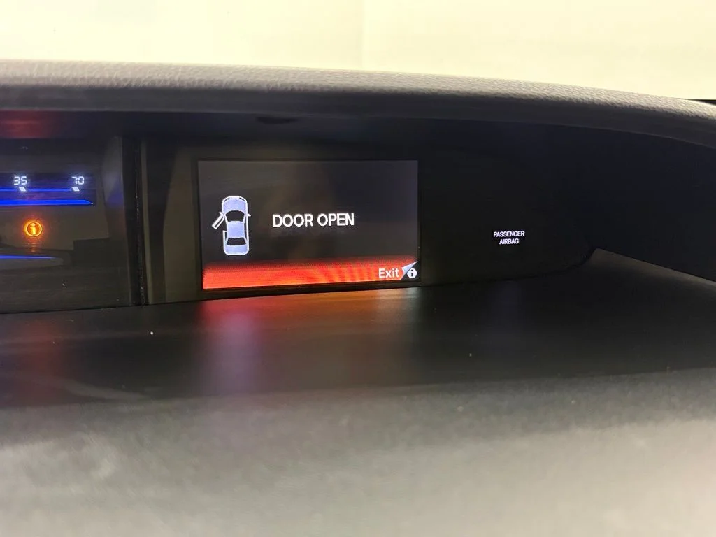 Used 2015  Honda EX image 23