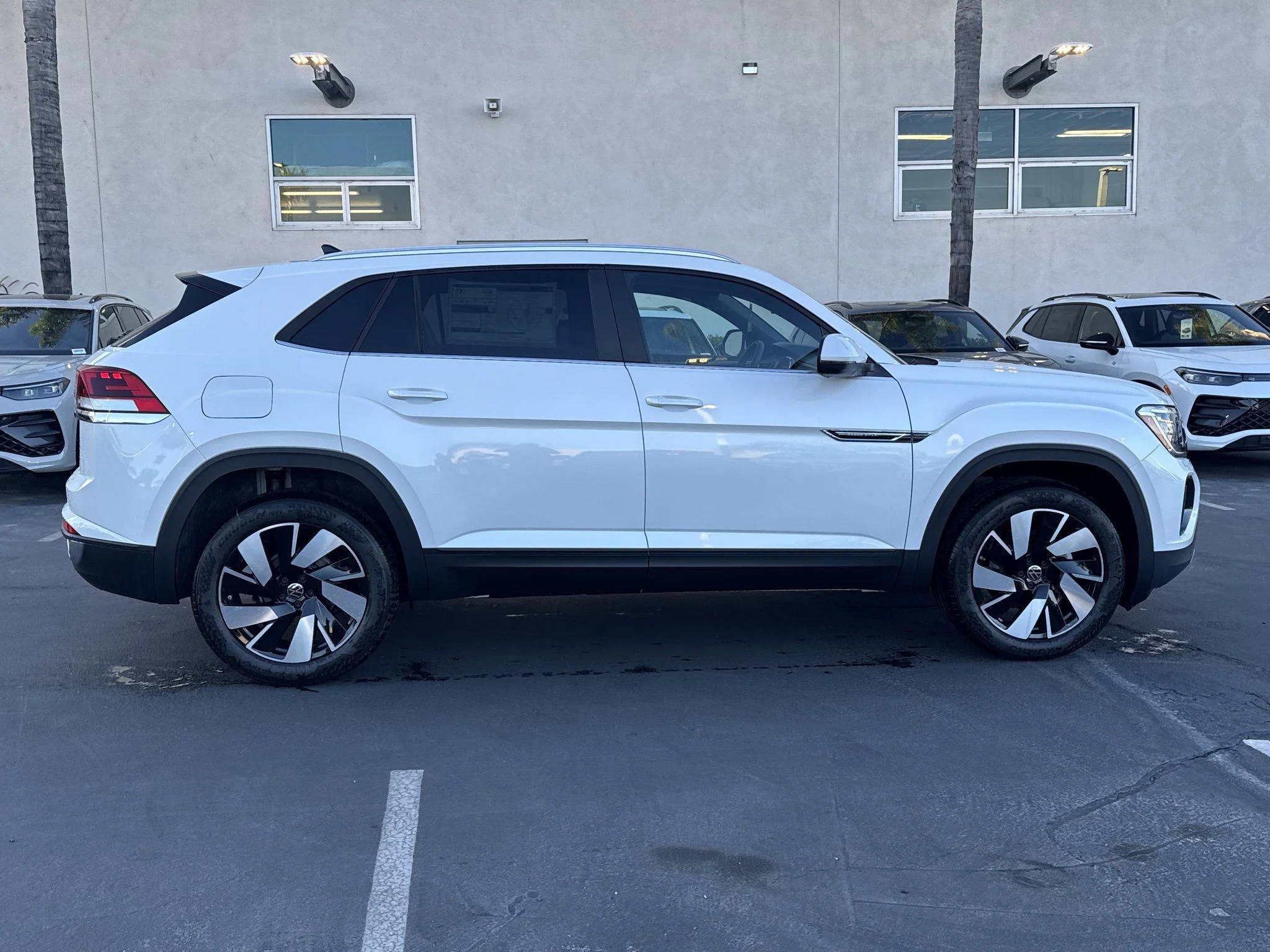 New 2026 Opal White Pearl Volkswagen 2.0T SE w/Technology image 8