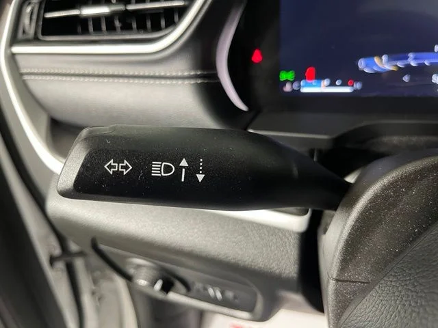 Used 2023 White Jeep Altitude X image 23