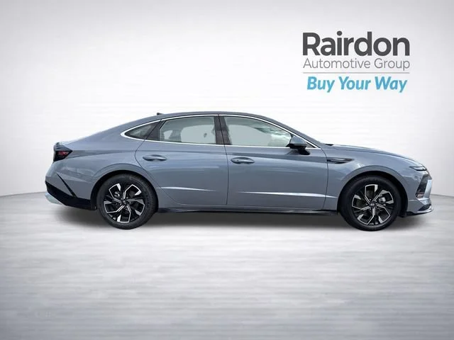 Used 2024 Transmission Blue Hyundai SEL image 8