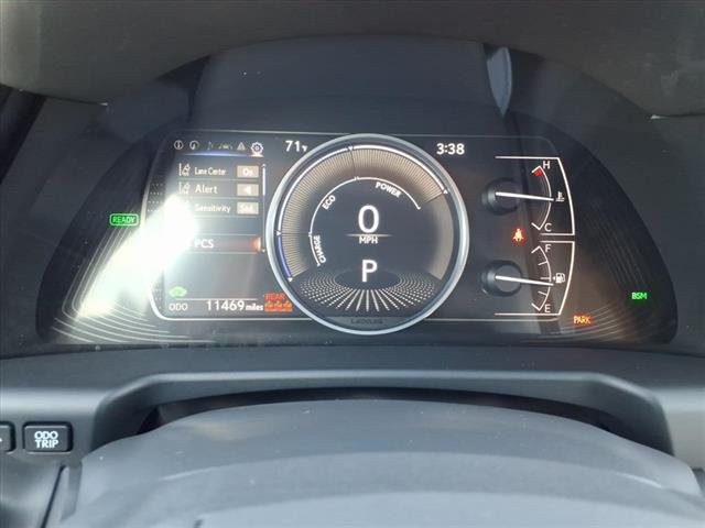 2025 Lexus ES Hybrid 300h - Photo 22