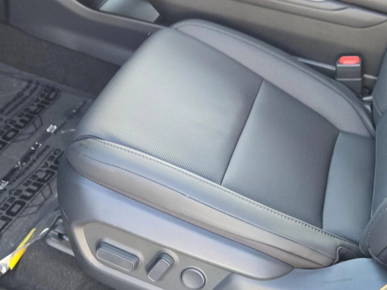 New 2026 Caviar Lexus ES 500e PREMIUM AWD image 4