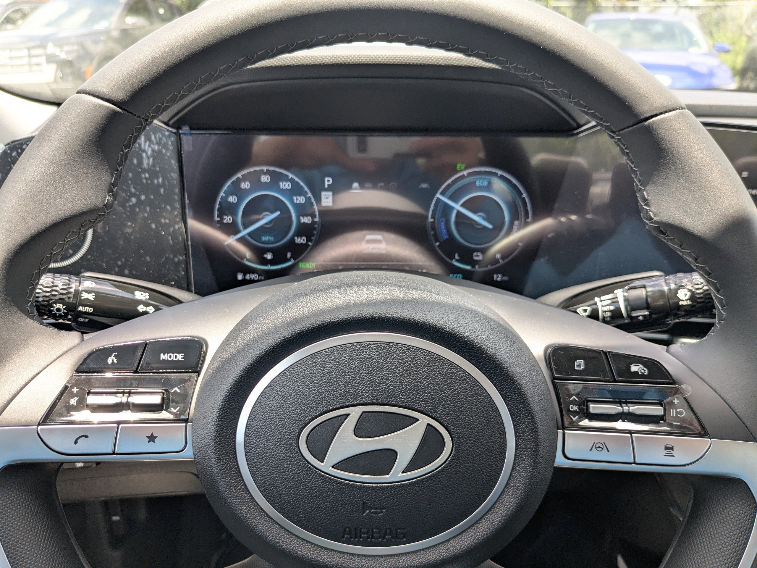 2025 Hyundai Elantra Limited - Photo 21