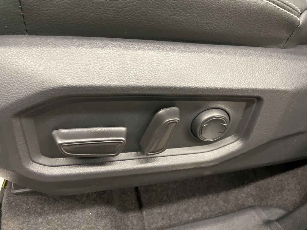 2026 Toyota Tundra SR5 - Photo 13