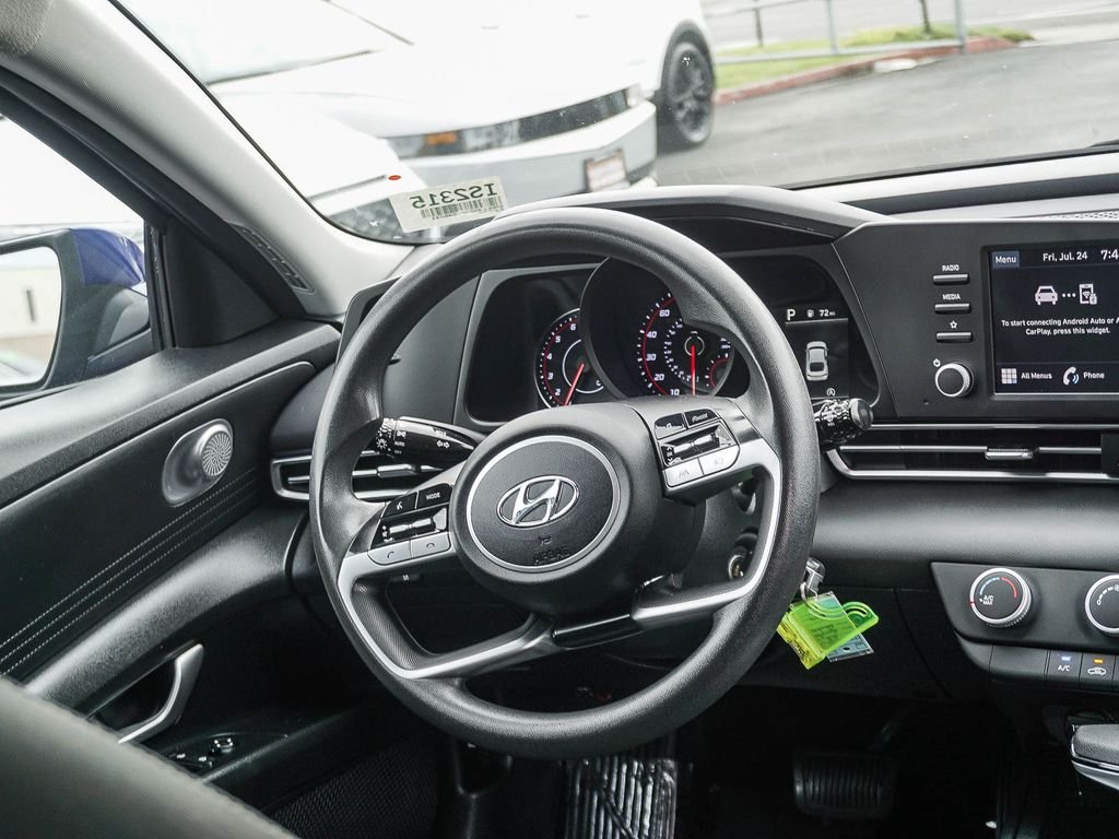 Used 2023 Blue Hyundai SE image 16
