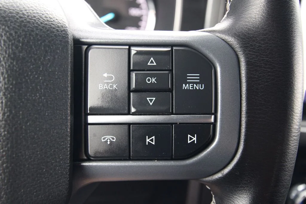 Used 2023 Oxford White Ford XLT image 23