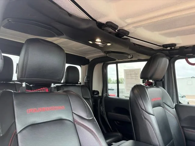 Used 2020  Jeep Rubicon image 48