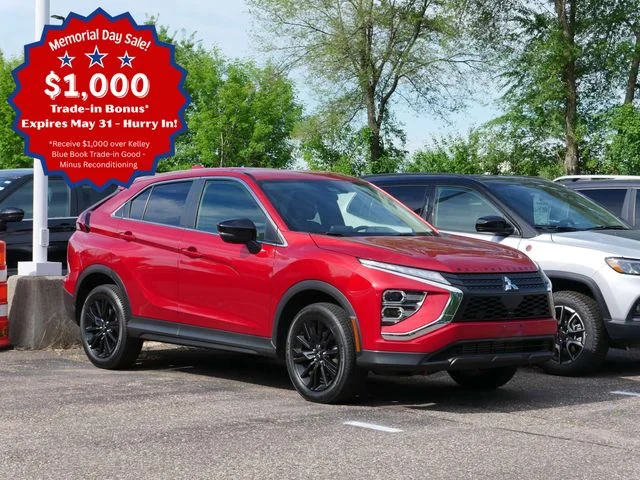 2023 Mitsubishi Eclipse Cross LE S-AWC's photo