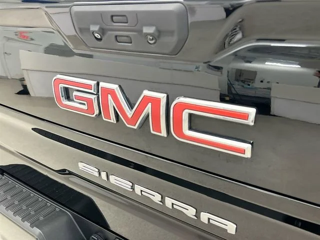 Certified Used 2023 Onyx Black GMC Elevation image 40